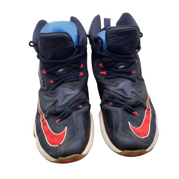 lebron navy basketball shoes